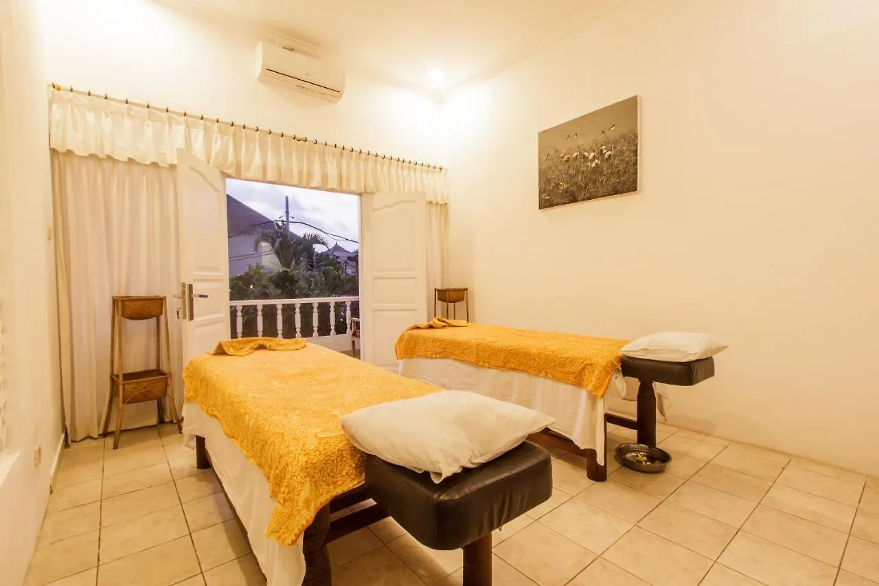 Bening Hut And Spa Σεμινιάκ 3*,  Ινδονησία