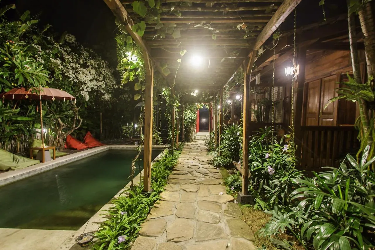 Bening Hut And Spa Σεμινιάκ