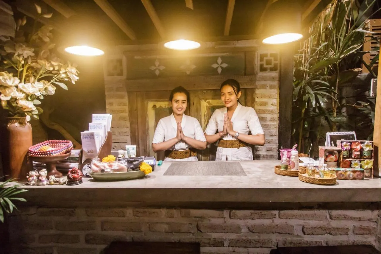 Bening Hut And Spa Σεμινιάκ