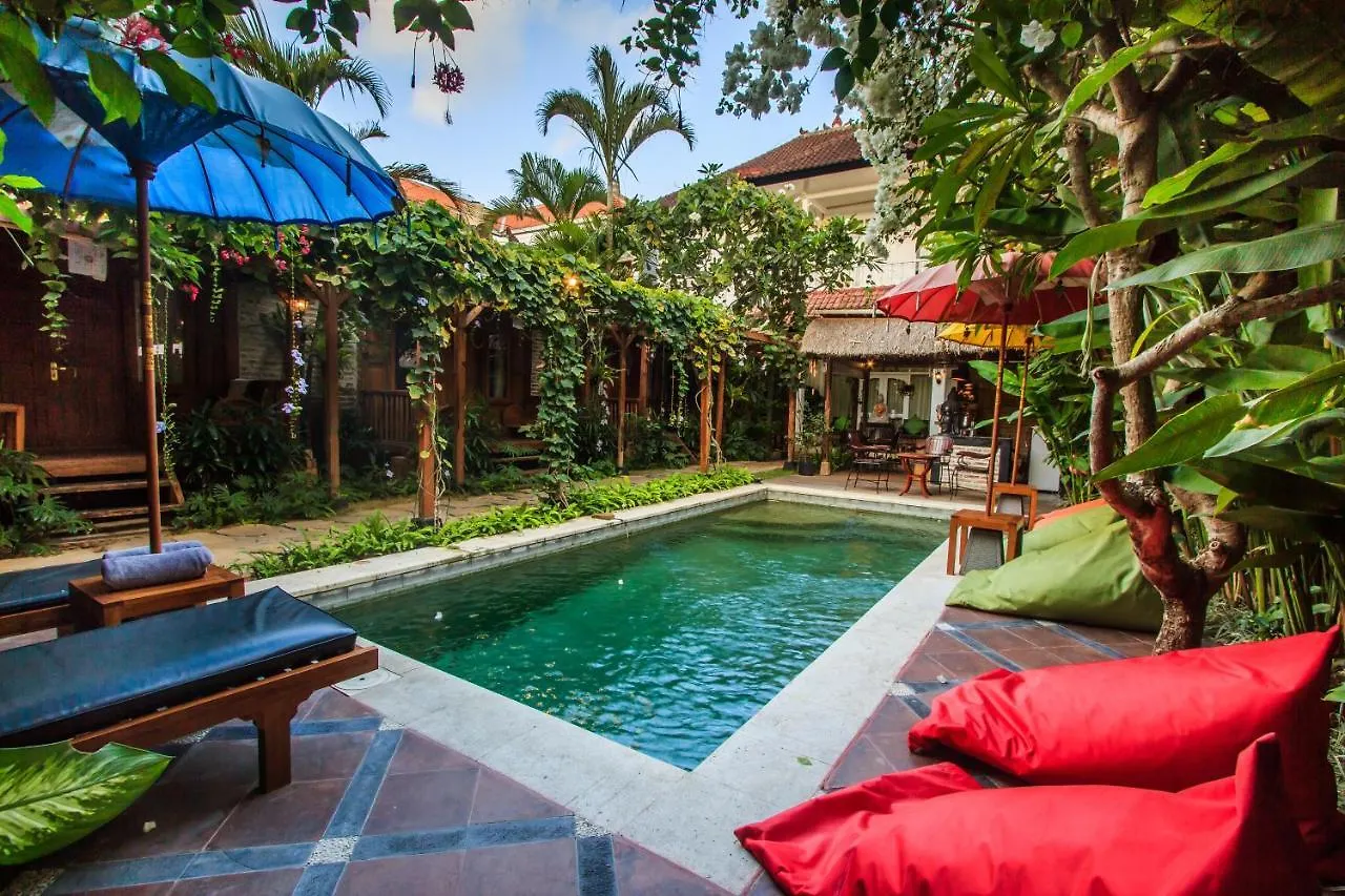 Bening Hut And Spa Σεμινιάκ